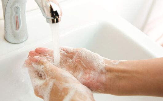 Wash your hands to prevent parasites in your body