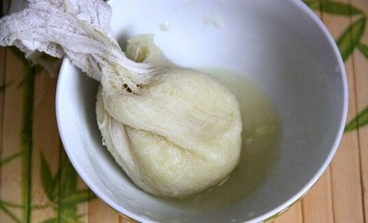 Onion juice cleanses the body of parasites